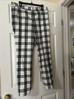 Worthington Black and White Plaid Trousers